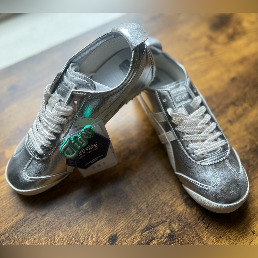 Onitsuka Tiger Mexico 66 Silver size 40